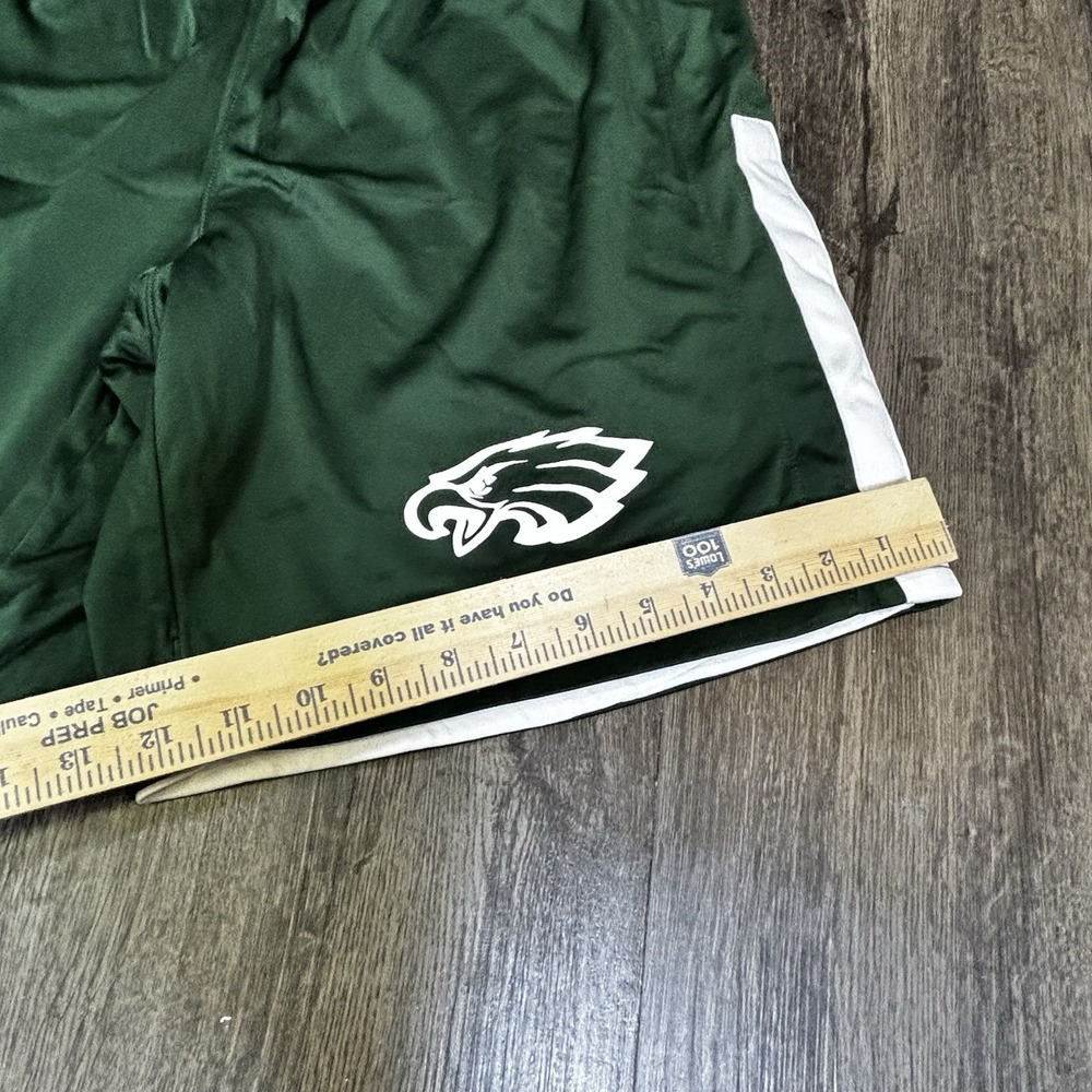Under Armour UA Eagles Bills Eagles Chiefs Packers Football Shorts Size M - Picture 3 of 6